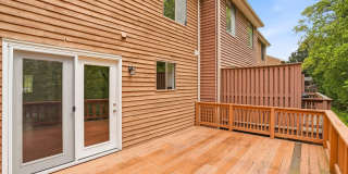 1382 ALMOND DR Gallery 32