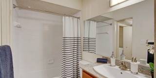 Motif Apartment Homes Gallery 12