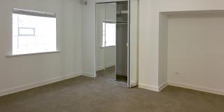5528 S. Cornell Avenue Gallery 29