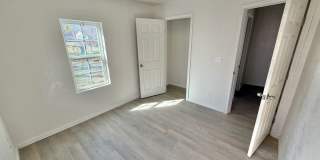2 bed newly renovated! Gallery 16