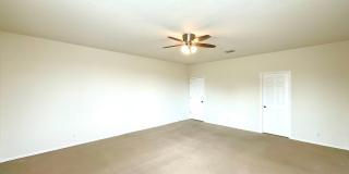 **APPLICATION RECEIVED** Spacious 5-Bedroom Retreat with 2-Car Garage & Prime Location Near Lackland AFB! Gallery 19