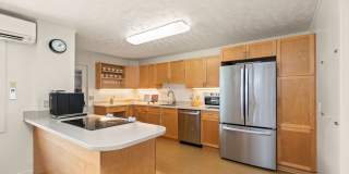 Spacious with split a/c units, solar, comfortable Island Home in Beautiful Kahala! Gallery 6