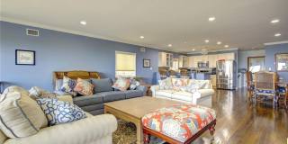 1051 Oceanfront Gallery 11