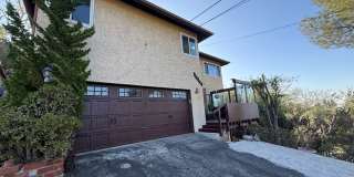 Spacious 3 Bedroom La Crescenta Home! Gallery 1