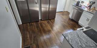 Large Brick 7 bedroom home Gallery 49