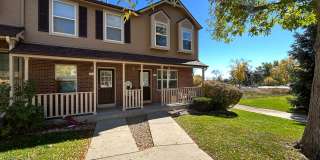 Two Bedroom Townhome Available For Rent in Hunter's Ridge in Louisville Gallery 1