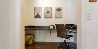 Main Street Square Gallery 20