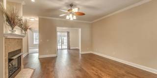 BEAUTIFUL CONDO, WALKING DISTANCE TO MTSU CAMPUS! Gallery 8