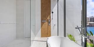 503 Palm Dr Gallery 45