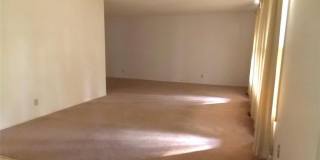 1007 BELLEVILLE Street Gallery 3