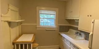 329-A Cloverdale Road Gallery 9