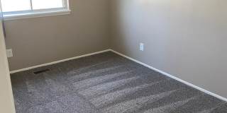 Southdale Square Gallery 27