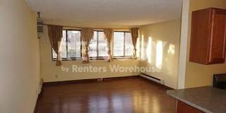 Comfort, Character, and Convenience in the Heart of South Minneapolis Gallery 5