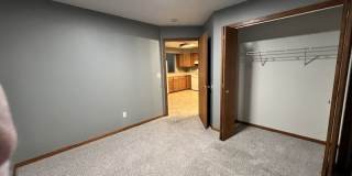 413 W Zeller Gallery 9