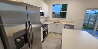 2618 SE 27th Ct Gallery 9