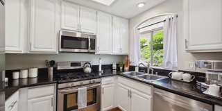 Stylish Laguna Niguel View Condo in Resort-Style Beach Community Gallery 4