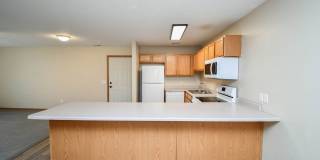 Comfortable 3-Bedroom Condo in Brandon – Available Now! Comfortable 3-Bedroom Condo in Brandon – Available Now! Gallery 9