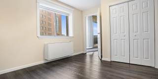 143 Hoyt Street Gallery 22