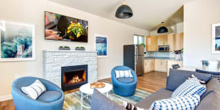 The Pacifica Gallery 28