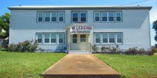 610 Elm St. Sorority Hill Apt #4 Gallery 1