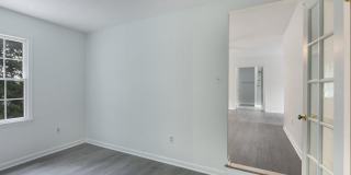 91 PREMIER Court Gallery 31