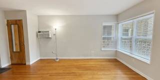 6535 N Mozart Gallery 4