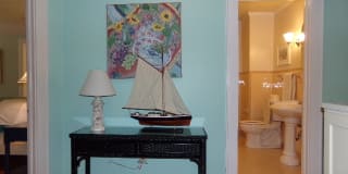 2105 North Street Gallery 41