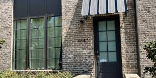 4647 Broadwick Street Gallery 2