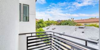 4 Bed / 4 Bath Townhome in Sawtelle Gallery 15