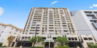 Beautiful 2BR/2BA Condo Close to Ala Moana & Downtown Beautiful 2BR/2BA Condo Close to Ala Moana & Downtown Gallery 1