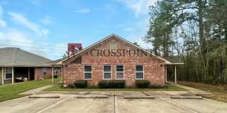3 Bedroom 2 Bath Duplex at Mansion Creek in Tyler! 1/2 OFF your first full month’s rent! Gallery 1