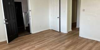 TWO BED ONE BATH APT ON CHESTNUT Gallery 3