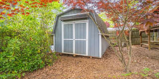 Fully renovated ranch with finished basement, flat fenced in backyard, walking distance to Canton St., Roswell Gallery 33