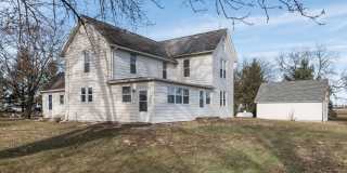 UNIQUE ACREAGE!!  4 Bedroom, 2 Bathroom House in Ames Gallery 1