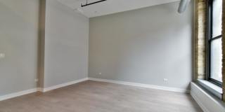 25 West Hubbard St. Gallery 5