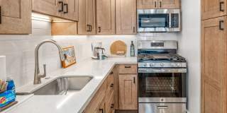 Ocean View 2/2 Fully Furnished + Newly Renovated Condo! Gallery 37