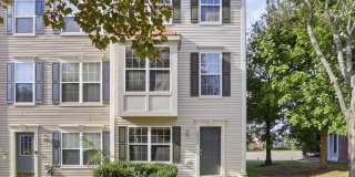 20235 BROOKVIEW Square Gallery 1