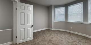 Fully Renovated 3-Bedroom House Gallery 8