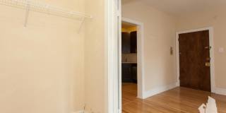 434 W Surf St Gallery 7