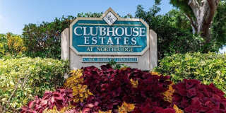 2715 MONTAGUE COURT E Gallery 55