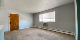 Maple Eastlake Apartments Gallery 6