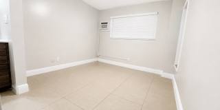 811 NW 6 Avenue - 4 Gallery 11