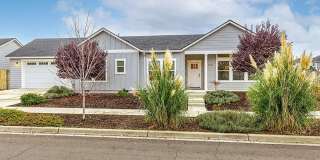 SINGLE LEVEL 3 BEDROOM/ UPGRADES W/ EASY MAINTENANCE Gallery 1