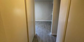 Cute 2 bedroom 2 bath Condo for RENT in Four Palms Condominium Complex Gallery 11