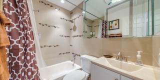 Spacious 3-Bedroom West Park Home with Private Pool Spacious 3-Bedroom West Park Home with Private Pool Gallery 24