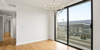 1059 South Sherbourne Drive Gallery 9