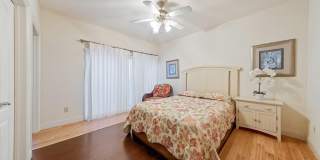 201 Capricorn Dr. Gallery 17