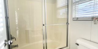 2 Bedroom 2 Bath Condo with attached garage! Gallery 24