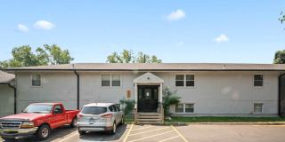 Creekside Gallery 30