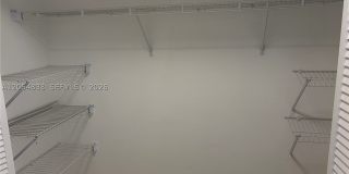 9020 Lake Park Cir N Gallery 25